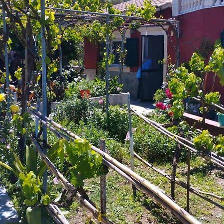 Malotu Resort Sinarádes Eksteriør bilde