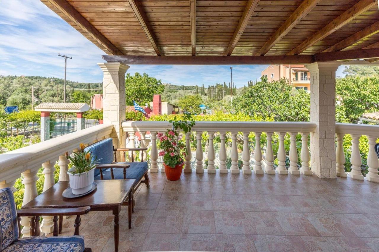 Malotu Resort Sinarádes Eksteriør bilde